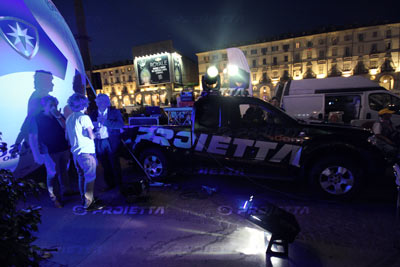 allestimento proietta per l'evento san giovanni a torino