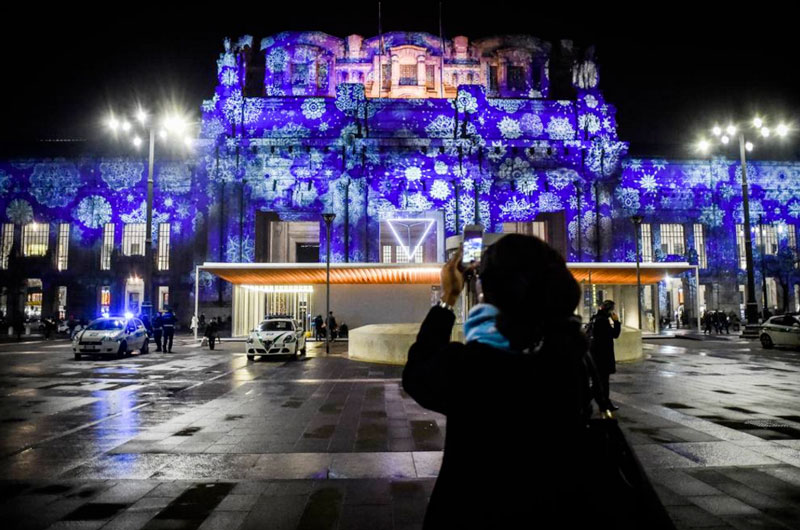 christmas projections for christmas time in the station of milan