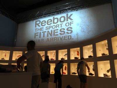 Logo's projections for stores